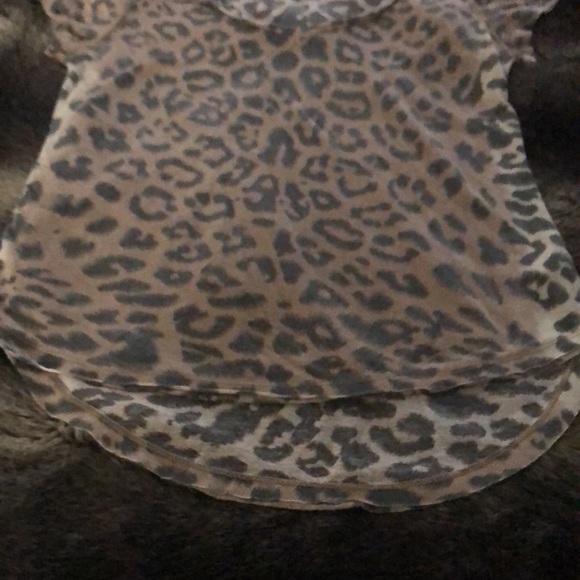Cheetah print tee - Picture 5 of 7